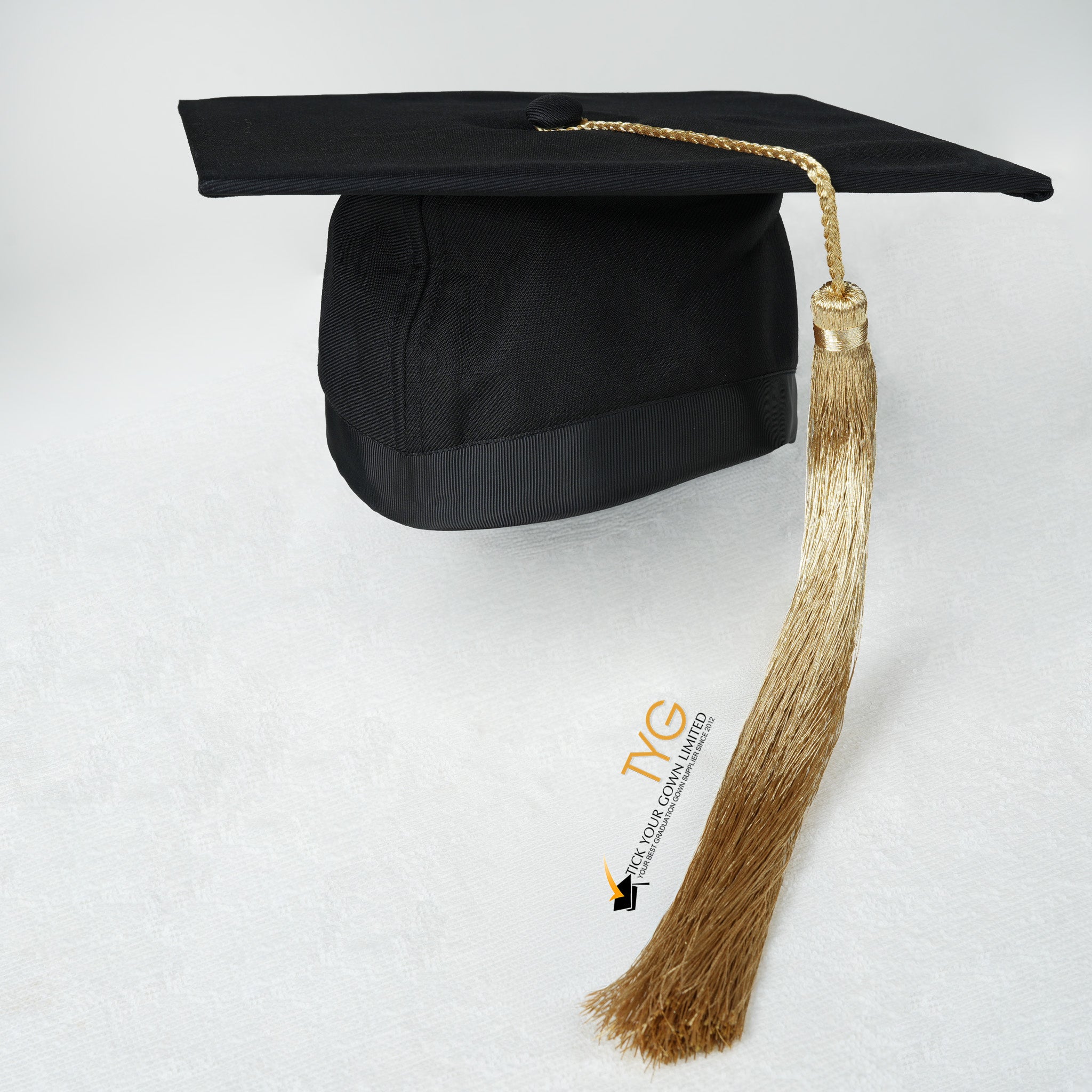 Graduation Mortarboards and Academic Caps | Tick Your Gown
